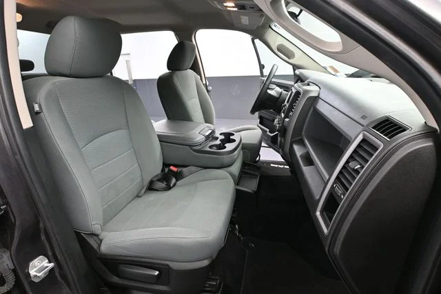 Used 2019 Gray Ram Tradesman image 36