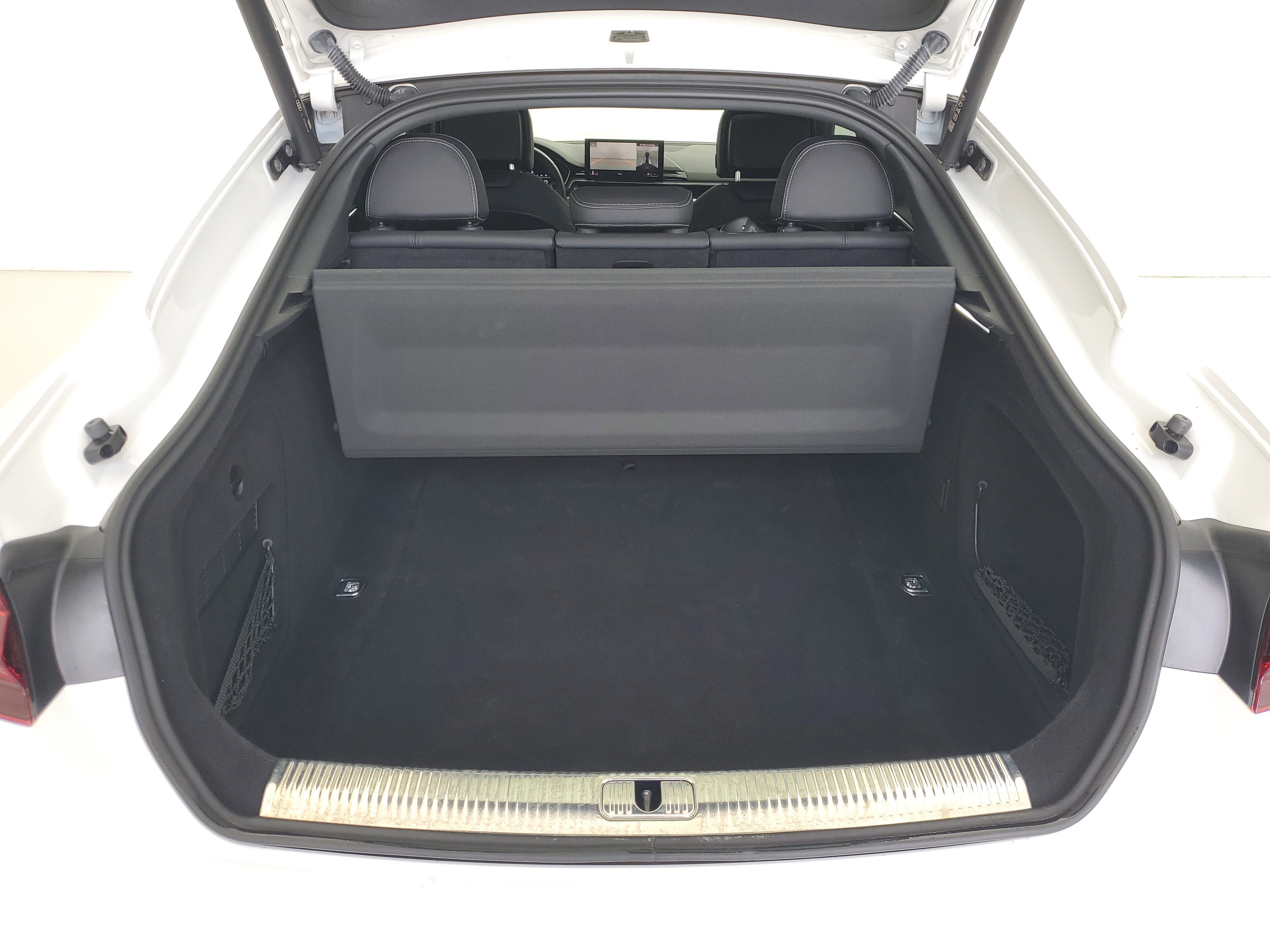 Used 2022 Ibis White Audi Premium Plus image 10