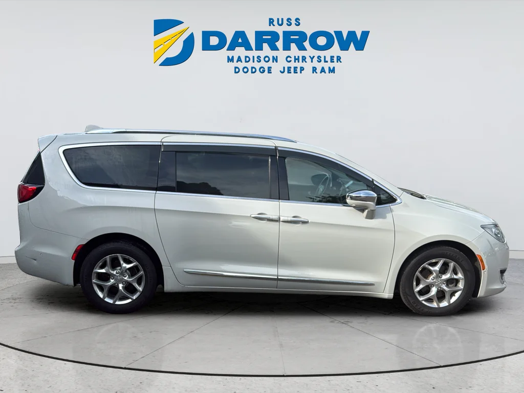 Certified Used 2019 White Chrysler Limited image 6