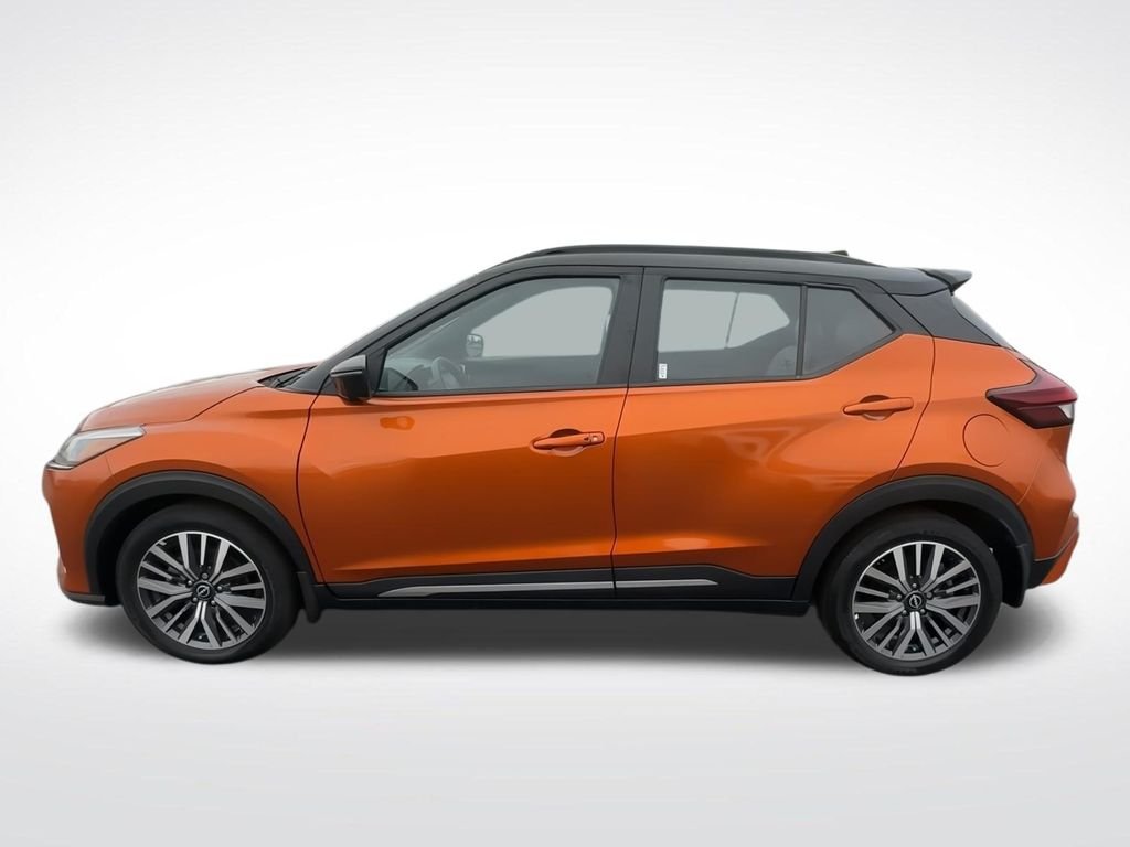 Used 2023 Orange Nissan SR image 6