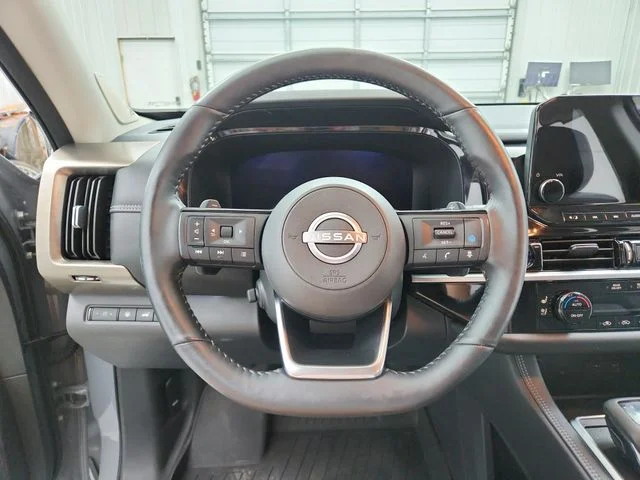 Used 2024 Gray Nissan Platinum image 26