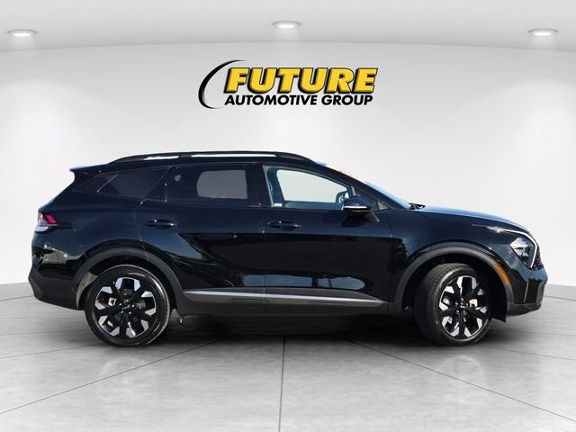 Used 2023 Black Kia X-Line image 3