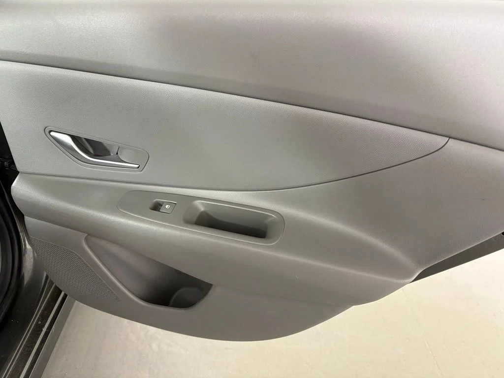 Used 2024 Gray Hyundai SEL image 39