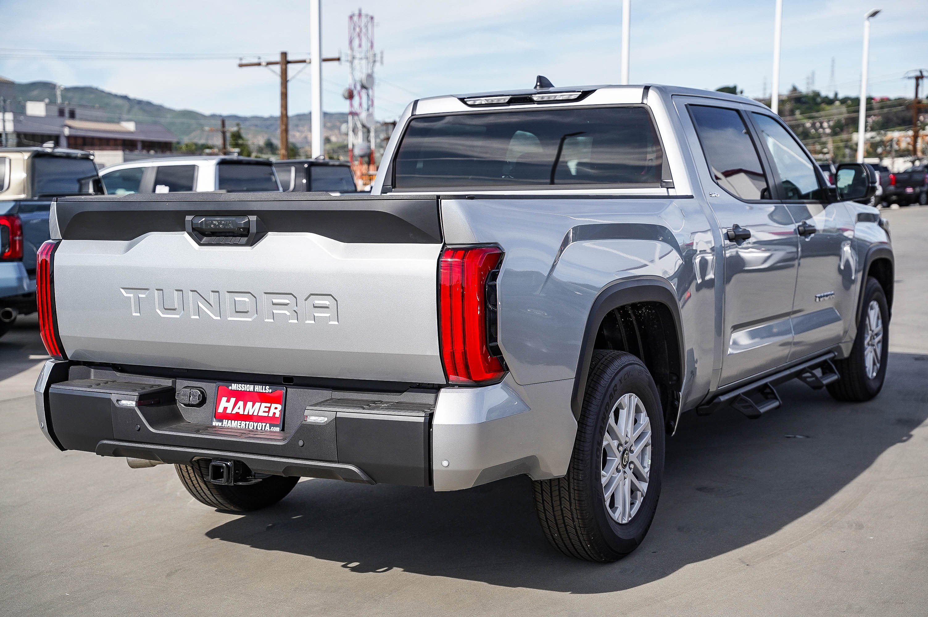 2026 Toyota Tundra SR5 - Photo 10