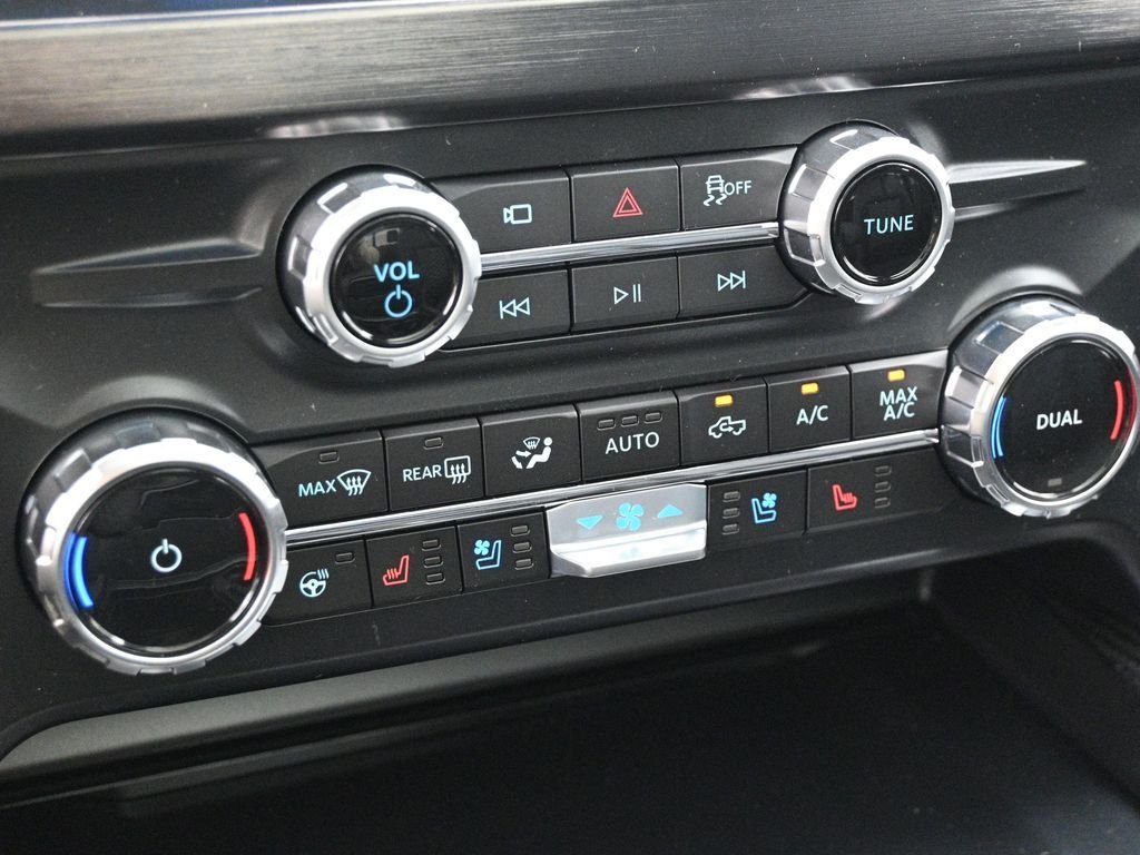 New 2026 Avalanche Ford Lariat image 17