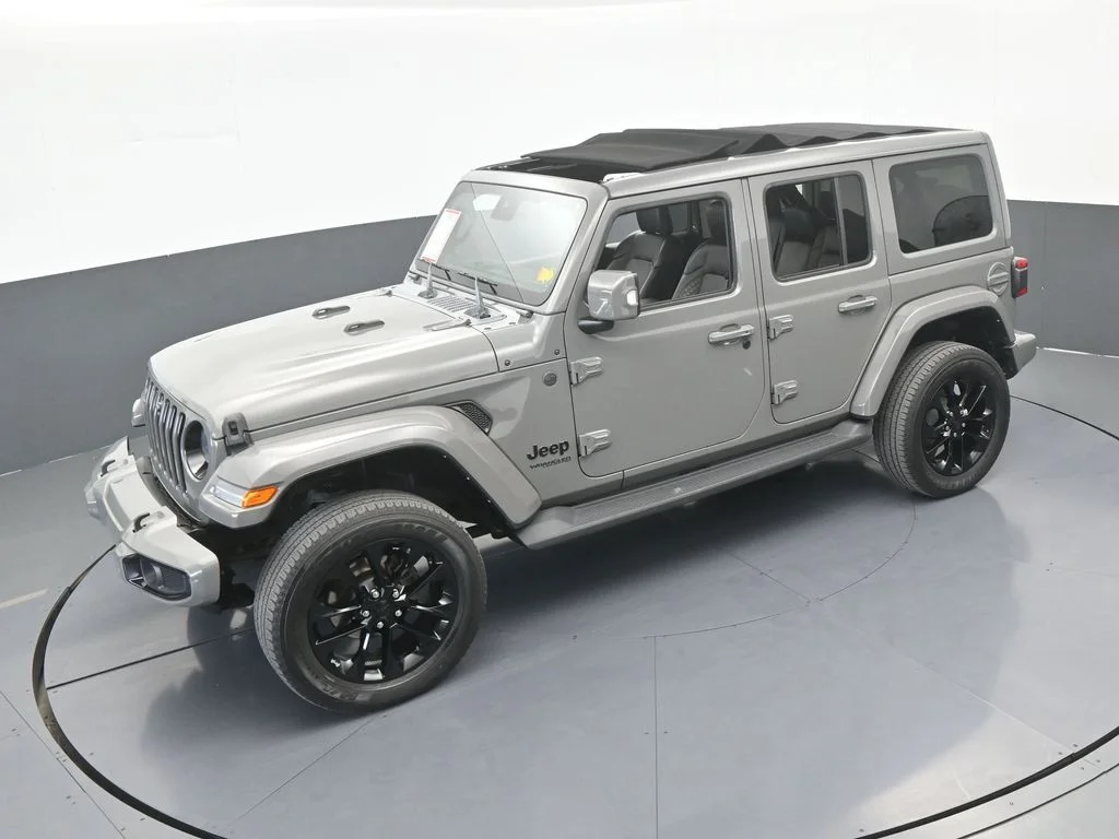 Used 2022 Sting-Gray Clearcoat Jeep Unlimited Sahara High Altitude image 52