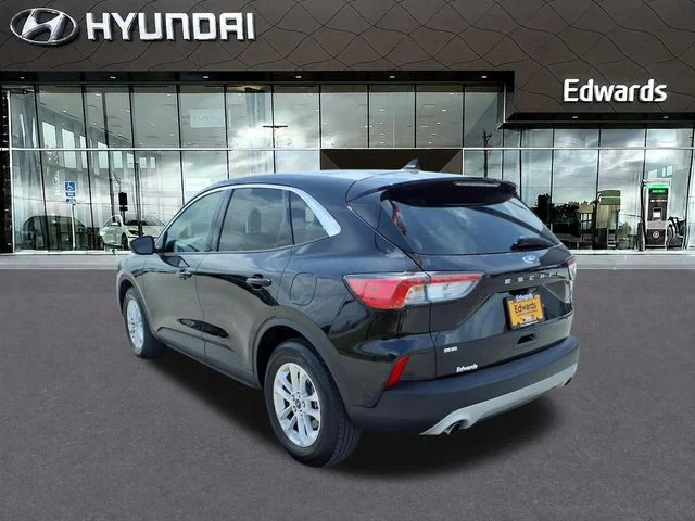 Used 2021 Black Ford SE image 10