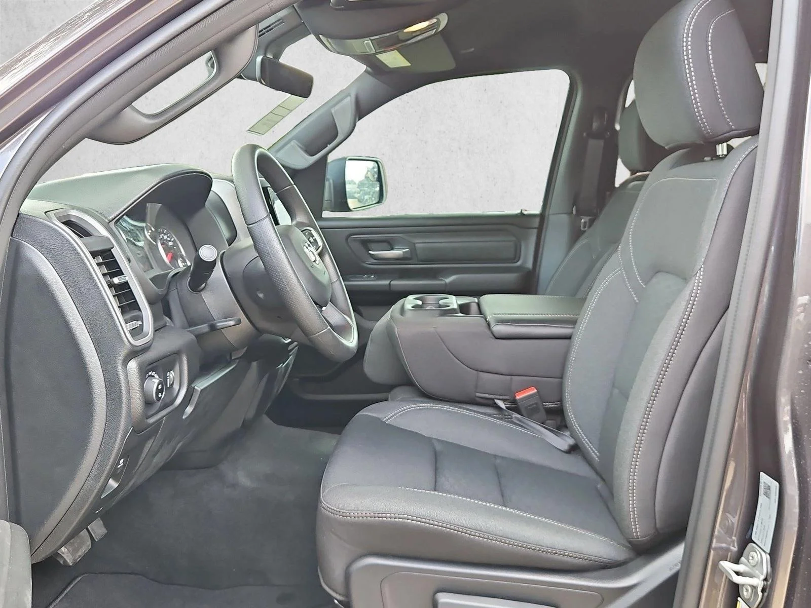New 2027 Granite Crystal Metallic Clearcoat Ram Express image 4