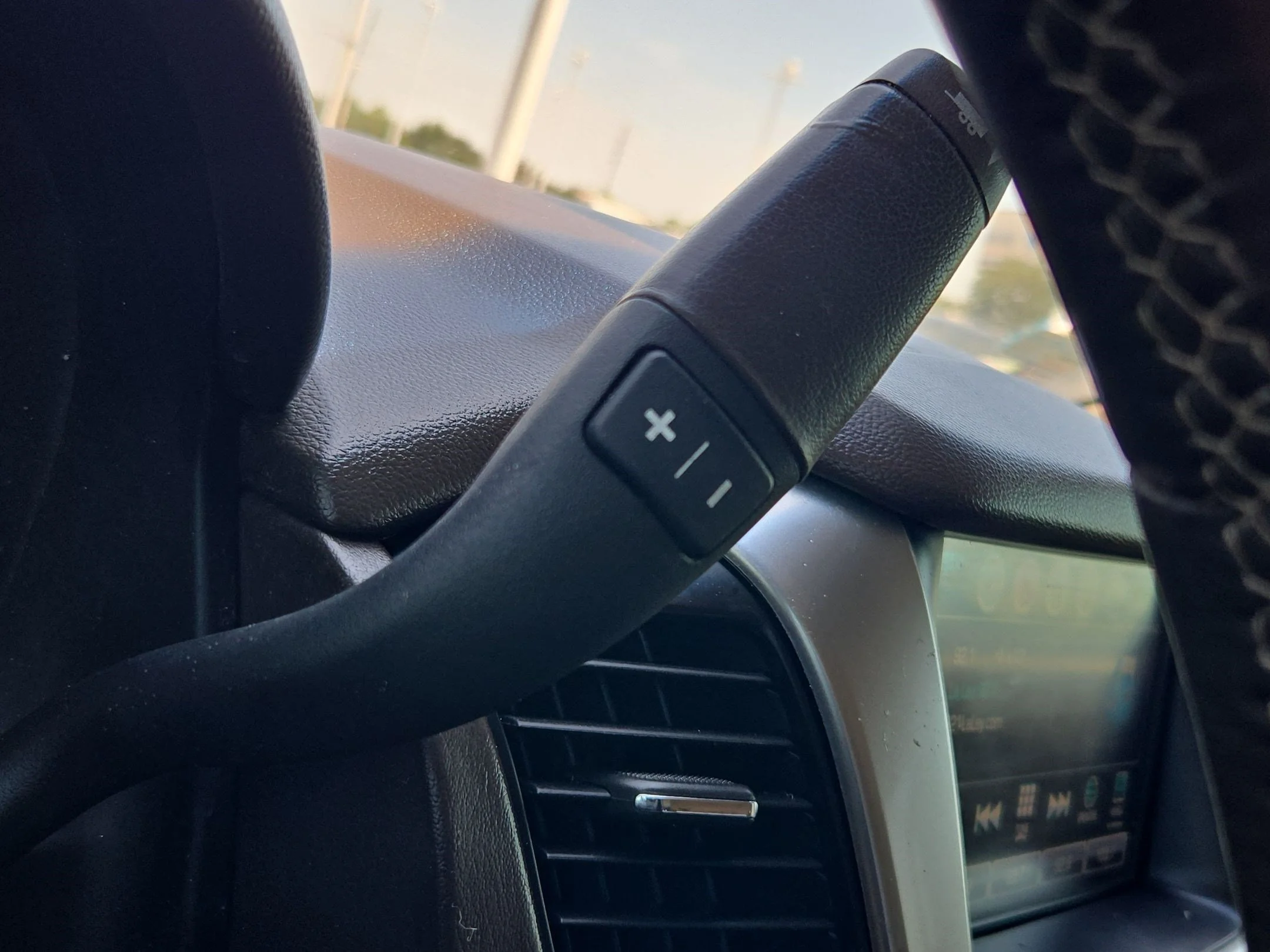 Certified Used 2019 Iridescent Pearl Tricoat Chevrolet Premier image 21