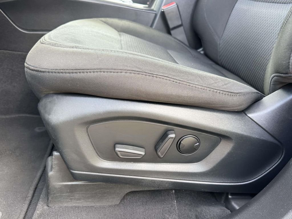 Used 2022 Black Ford XLT image 20