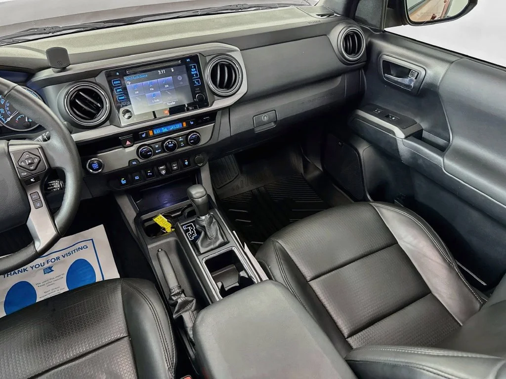 Used 2018 Inferno Red Toyota TRD Off-Road image 28