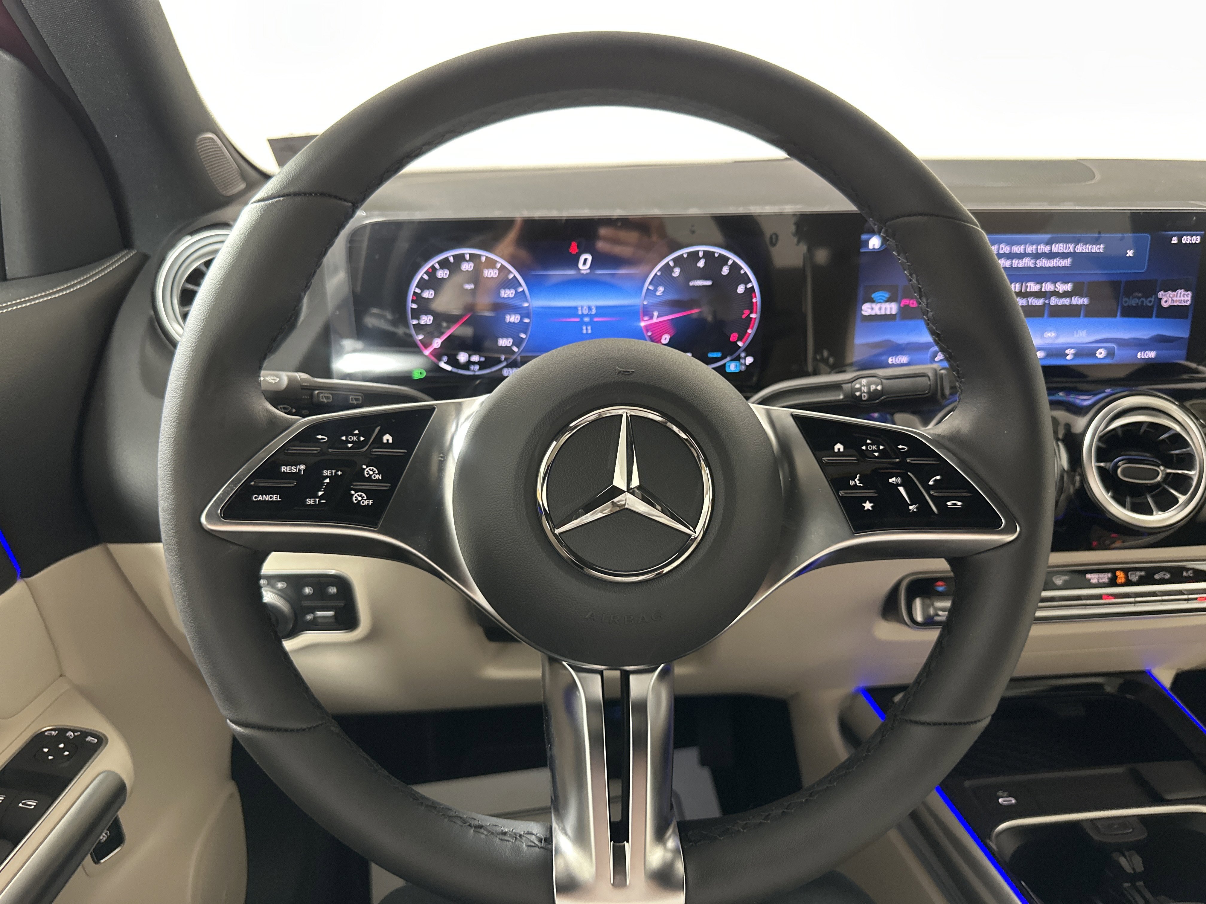 New 2026 MANUFAKTUR Patagonia Red Metallic Mercedes-Benz GLA 250 image 38