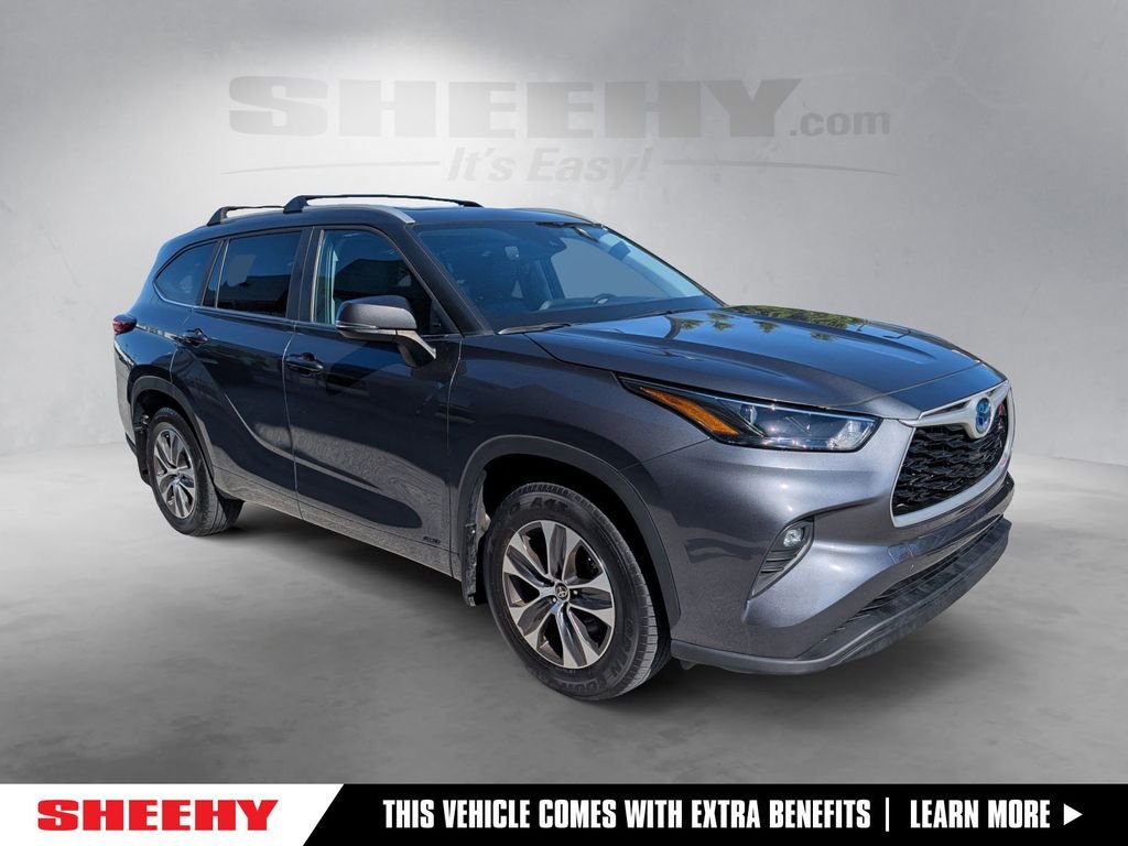 Used 2023 Gray Toyota XLE image 1