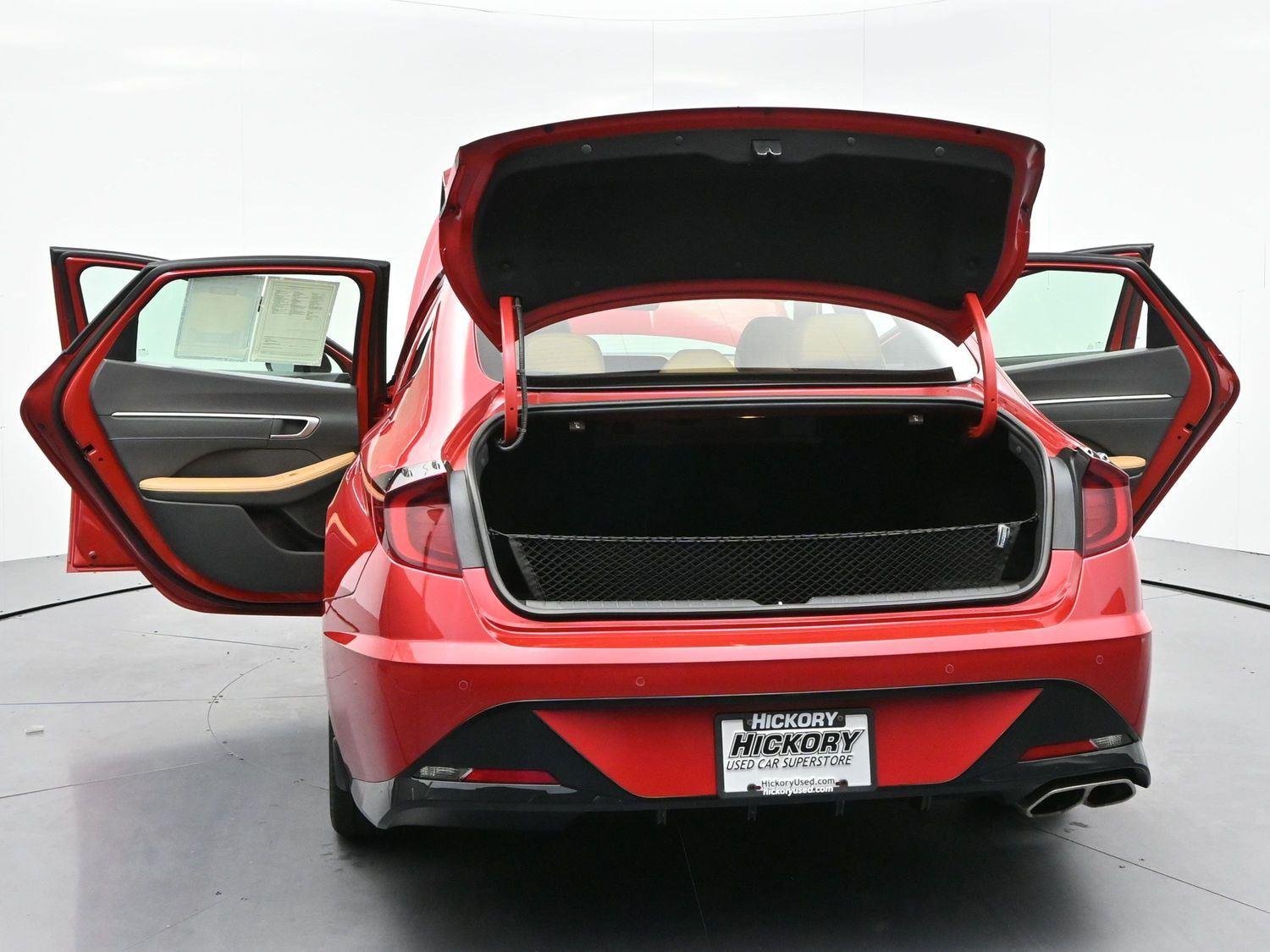Used 2021 Calypso Red Hyundai Limited image 47