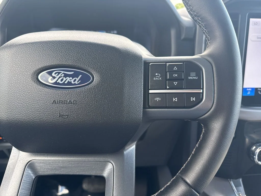 Used 2025 White Ford XLT image 17