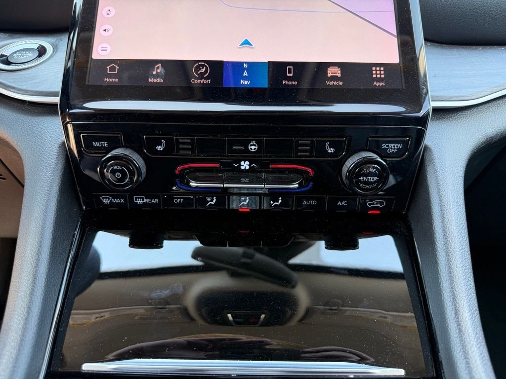 Used 2023 Black Jeep Limited image 16