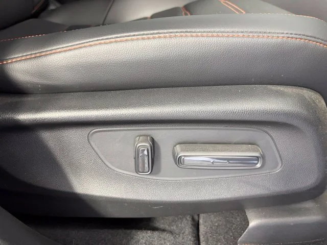 Used 2025 Silver Honda Sport-L image 44