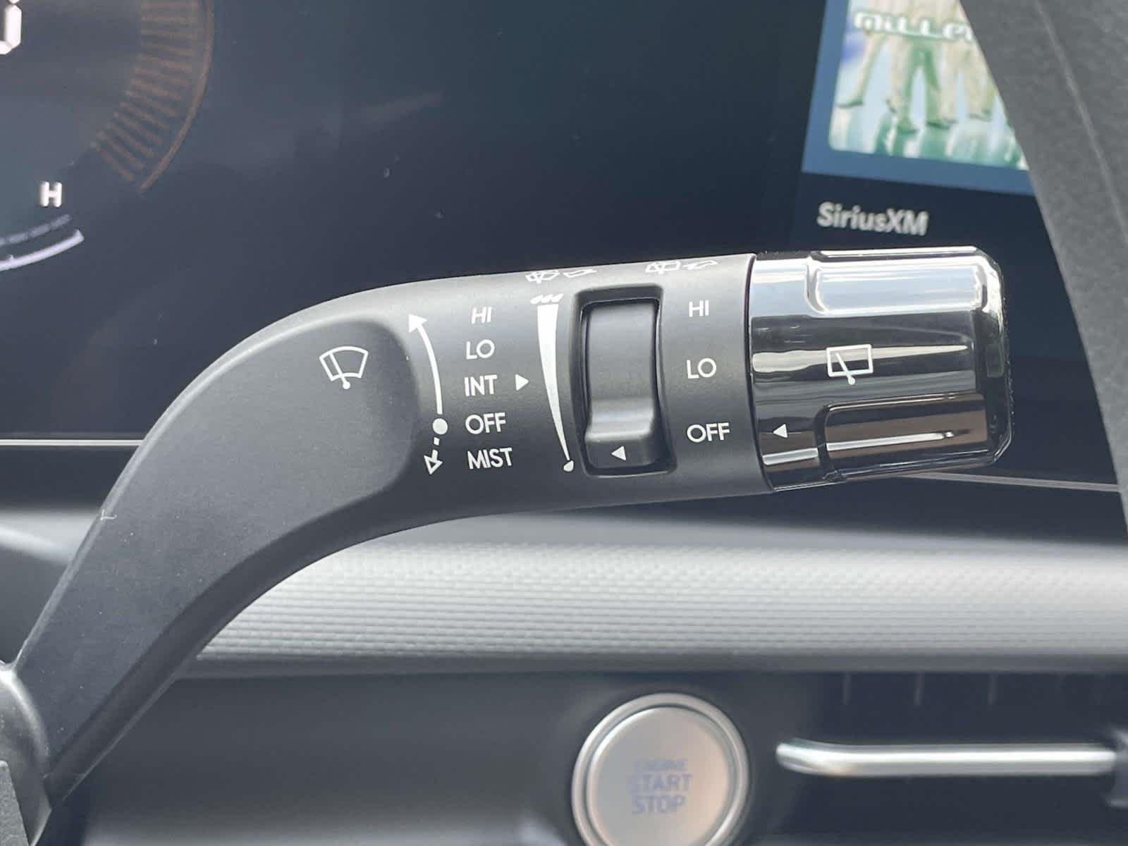 New 2026 Shimmering Silver Hyundai SE image 34