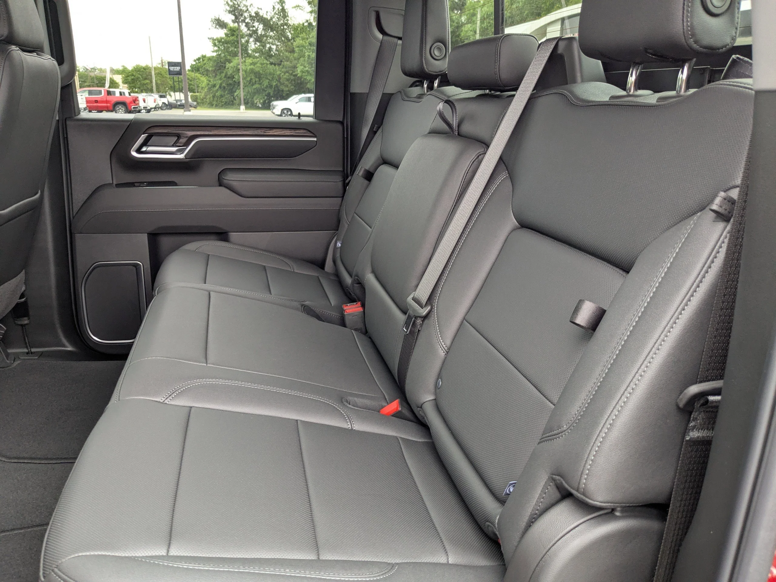 2026 GMC Sierra 2500HD SLT - Photo 14