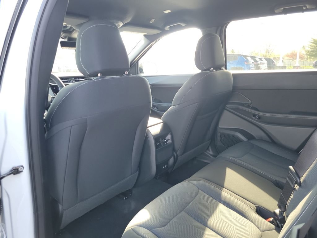 New 2026 Bright White Clearcoat Jeep Laredo image 10