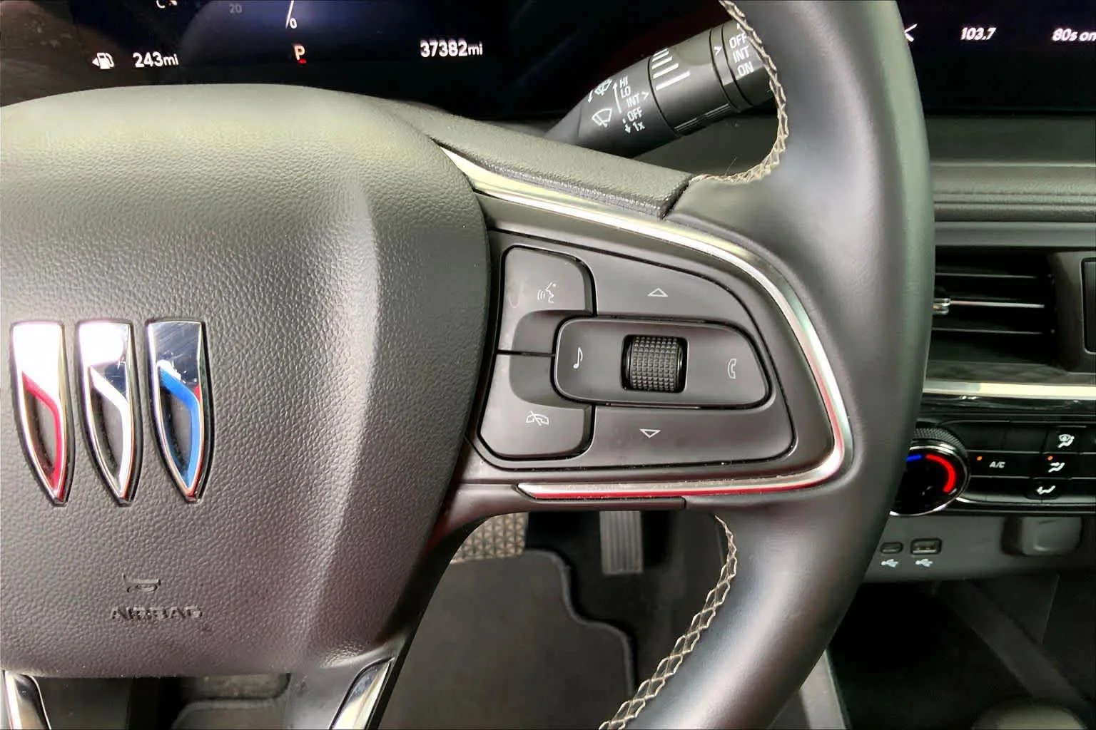 2025 Buick Encore GX Preferred - Photo 25