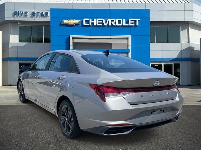 Used 2021  Hyundai SEL image 4