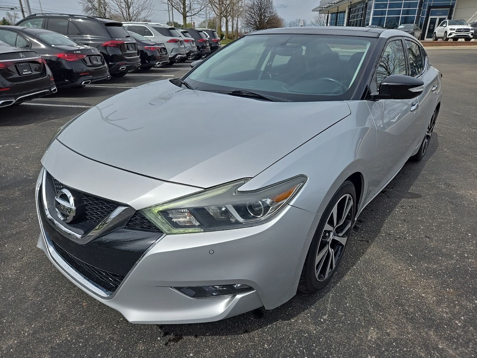Used 2018 Nissan Maxima SL with VIN 1N4AA6AP9JC366433 for sale in Novi, MI