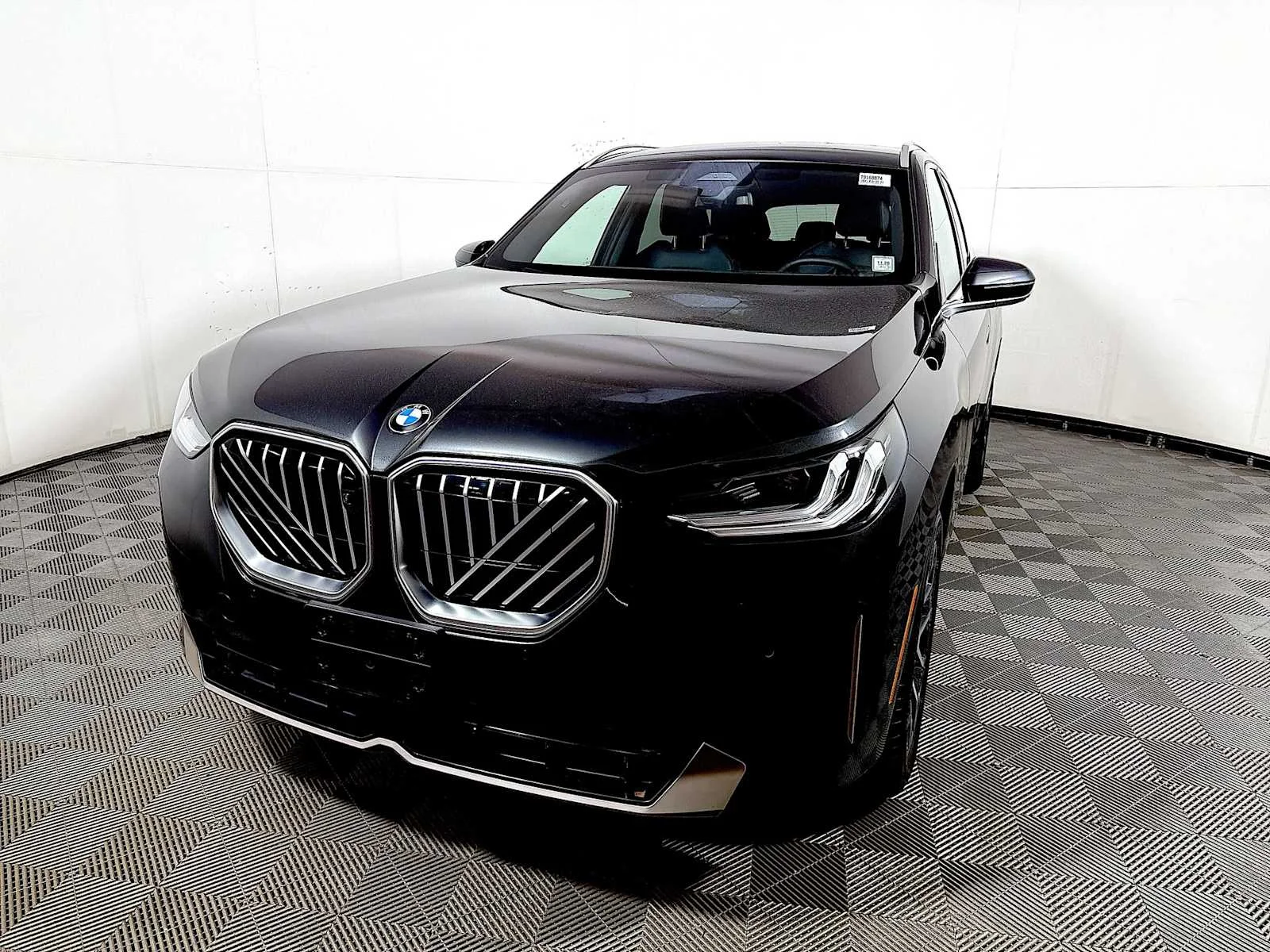 Used 2026 Dark Graphite Metallic BMW 30 xDrive image 3