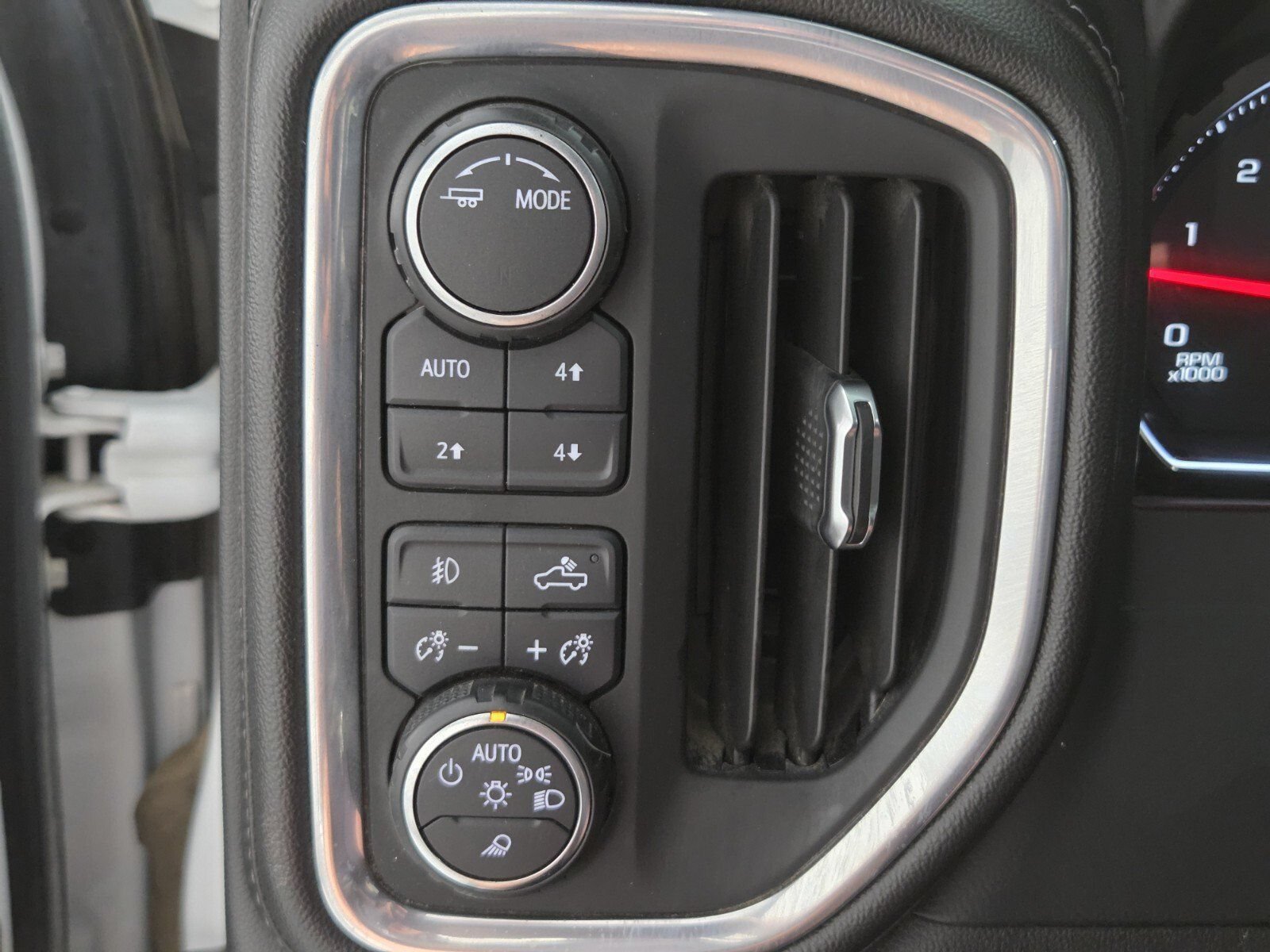 Used 2021 SUMMIT WHITE Chevrolet LTZ image 26