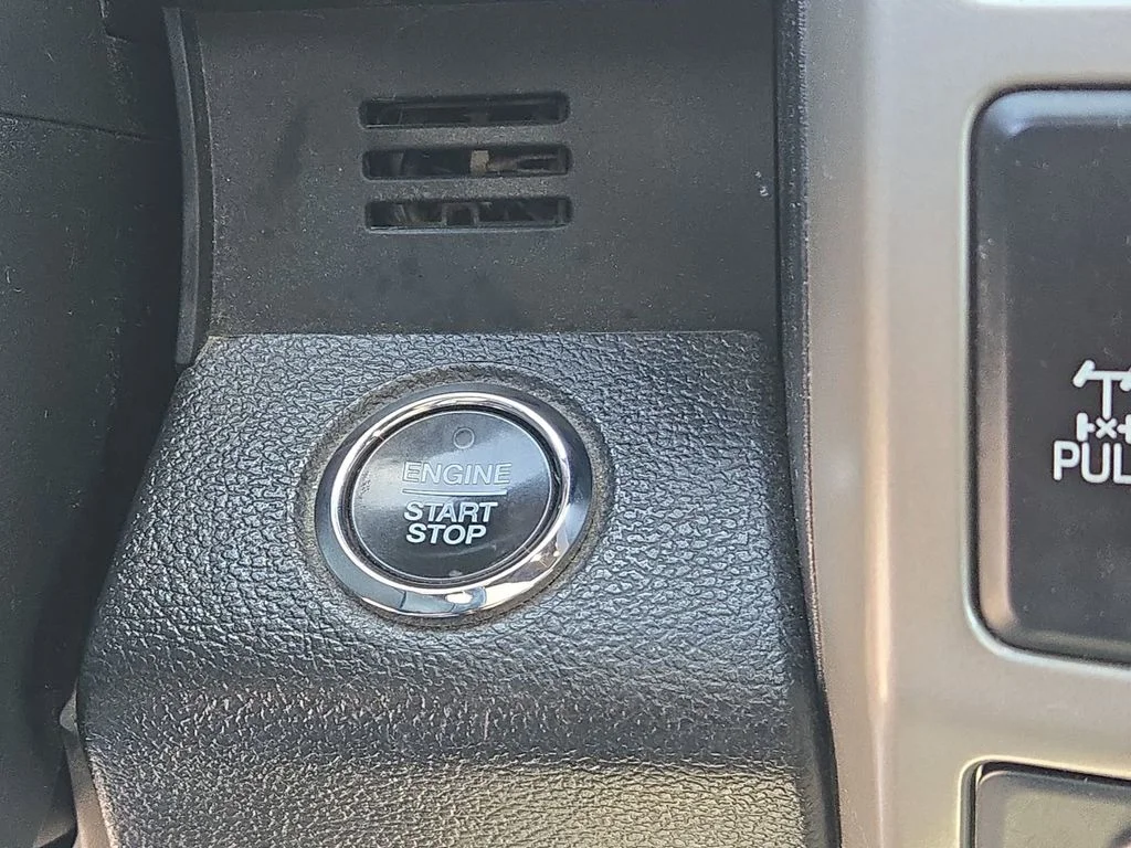 Used 2019 Gray Ford Lariat image 34