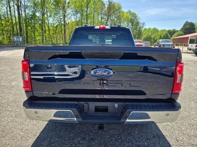 Used 2023 Blue Ford XLT image 7