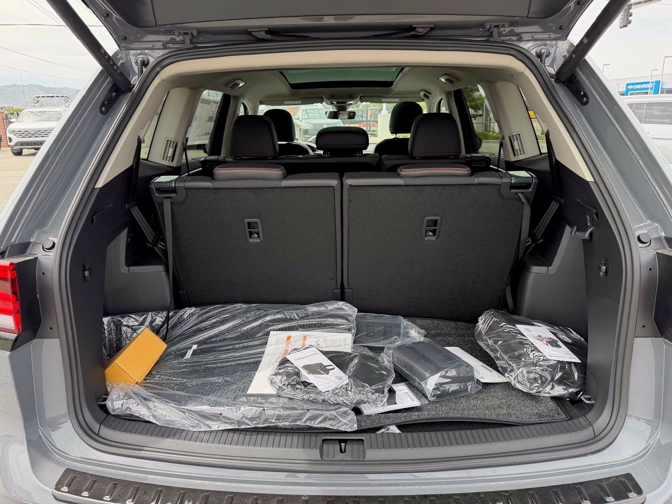 New 2026 Gray Volkswagen 2.0T Peak Edition image 33