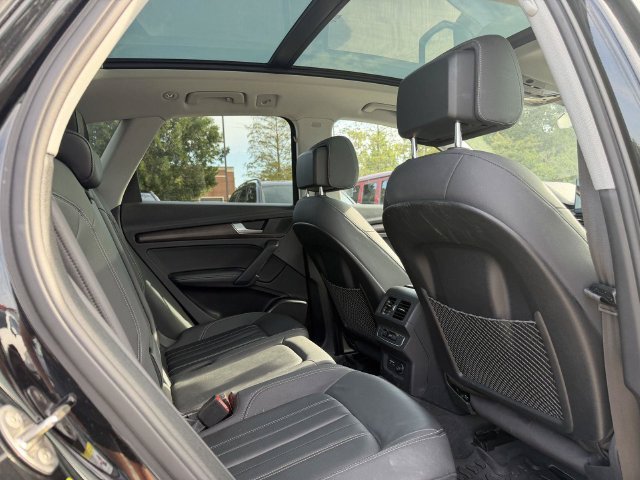 Used 2022 Mythos Black Metallic Audi 45 S line Premium image 26