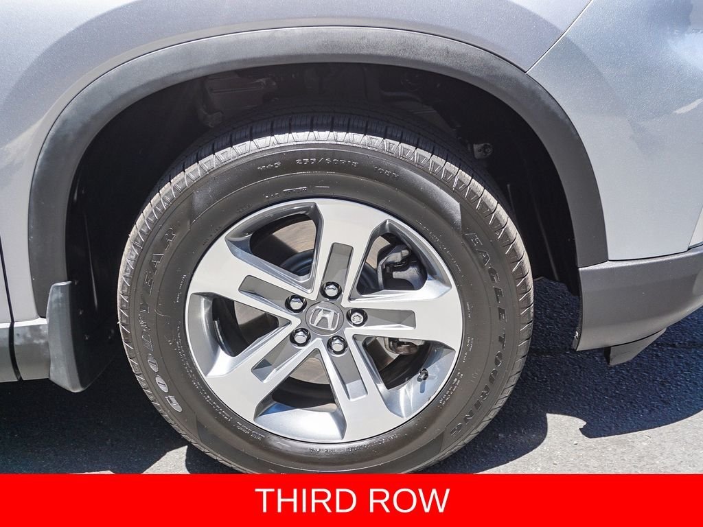 Used 2024  Honda EX-L image 9