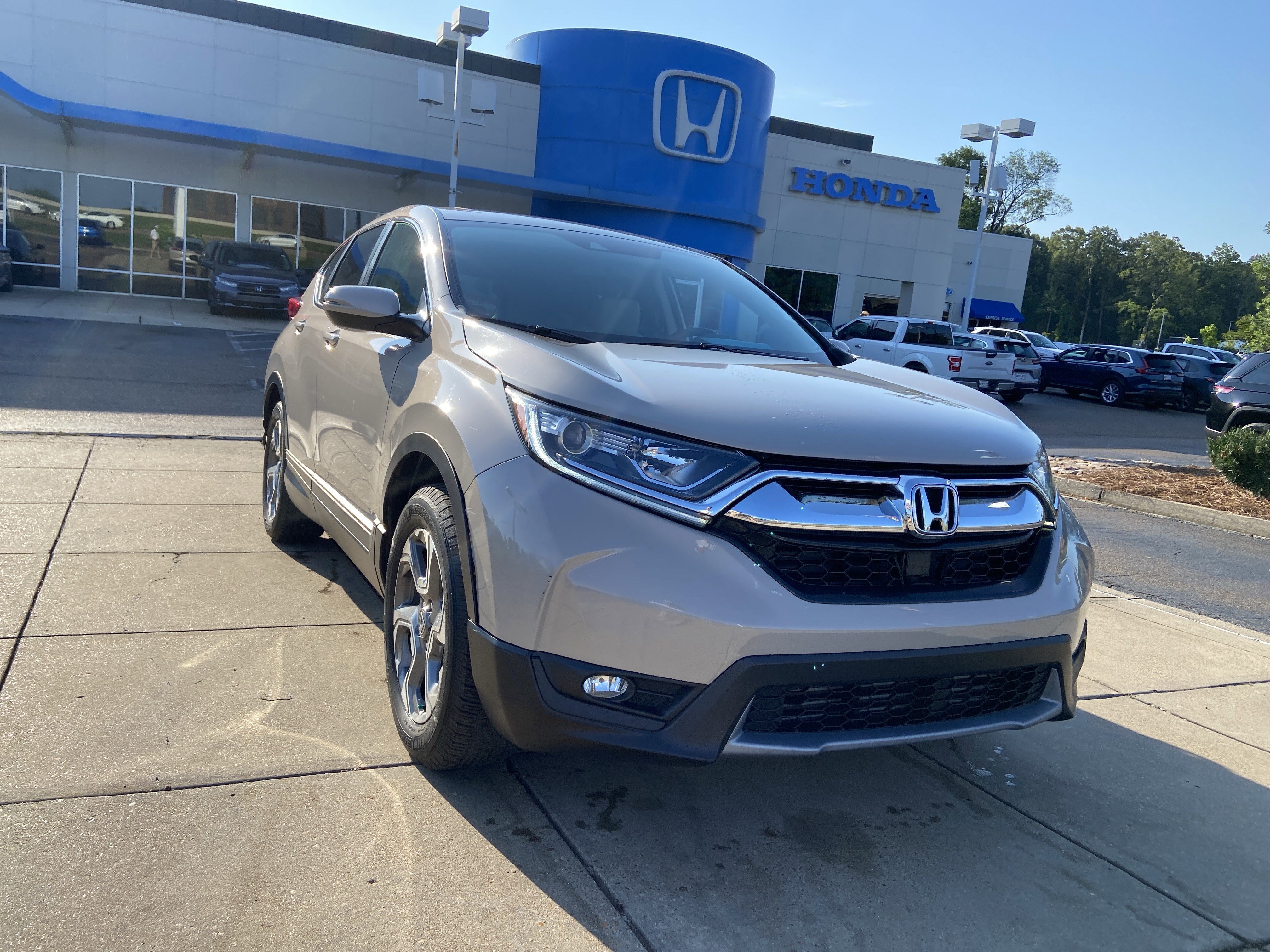 Used 2018 Honda CR-V EX-L with VIN 2HKRW1H84JH523466 for sale in Ridgeland, MS
