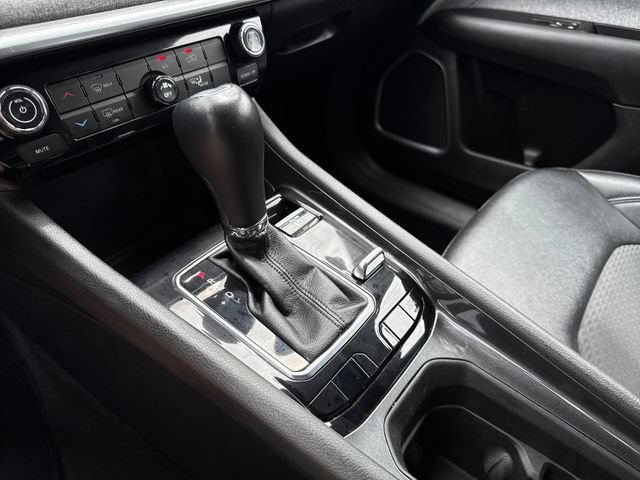 Used 2024 Silver Zynith Metallic Clearcoat Jeep Latitude image 25