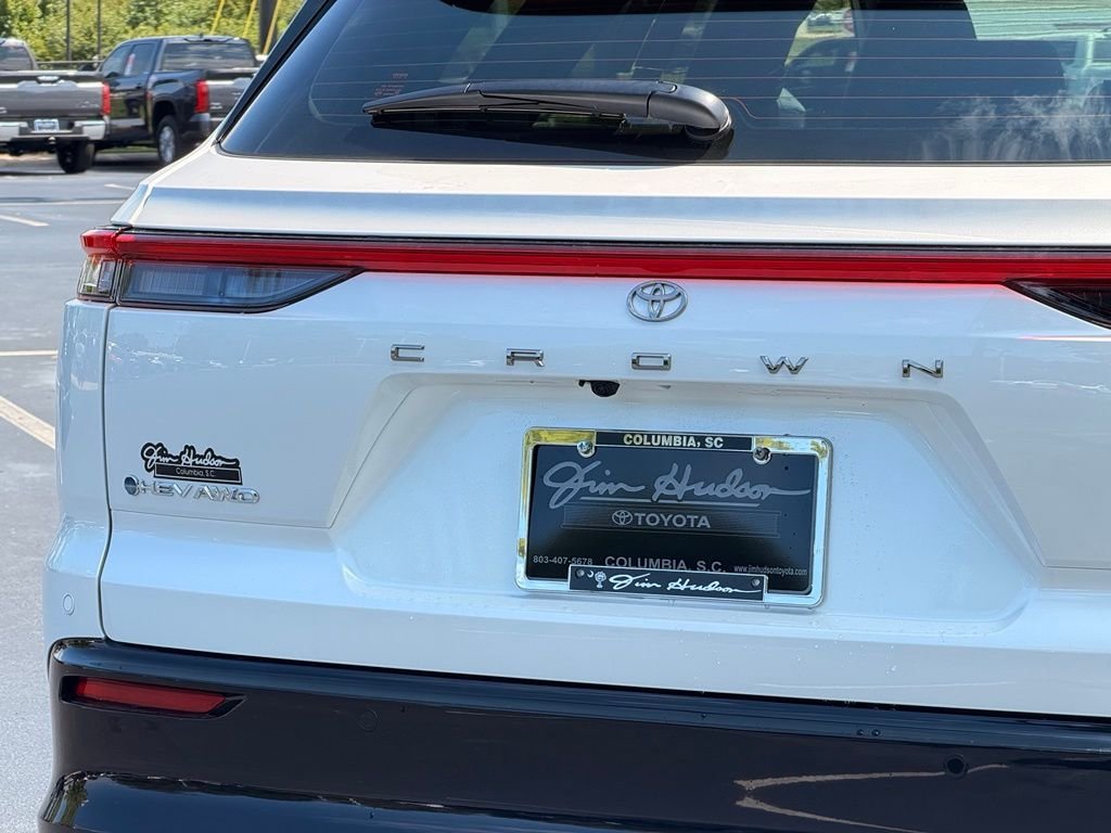 New 2026 Oxygen White Toyota Limited image 11