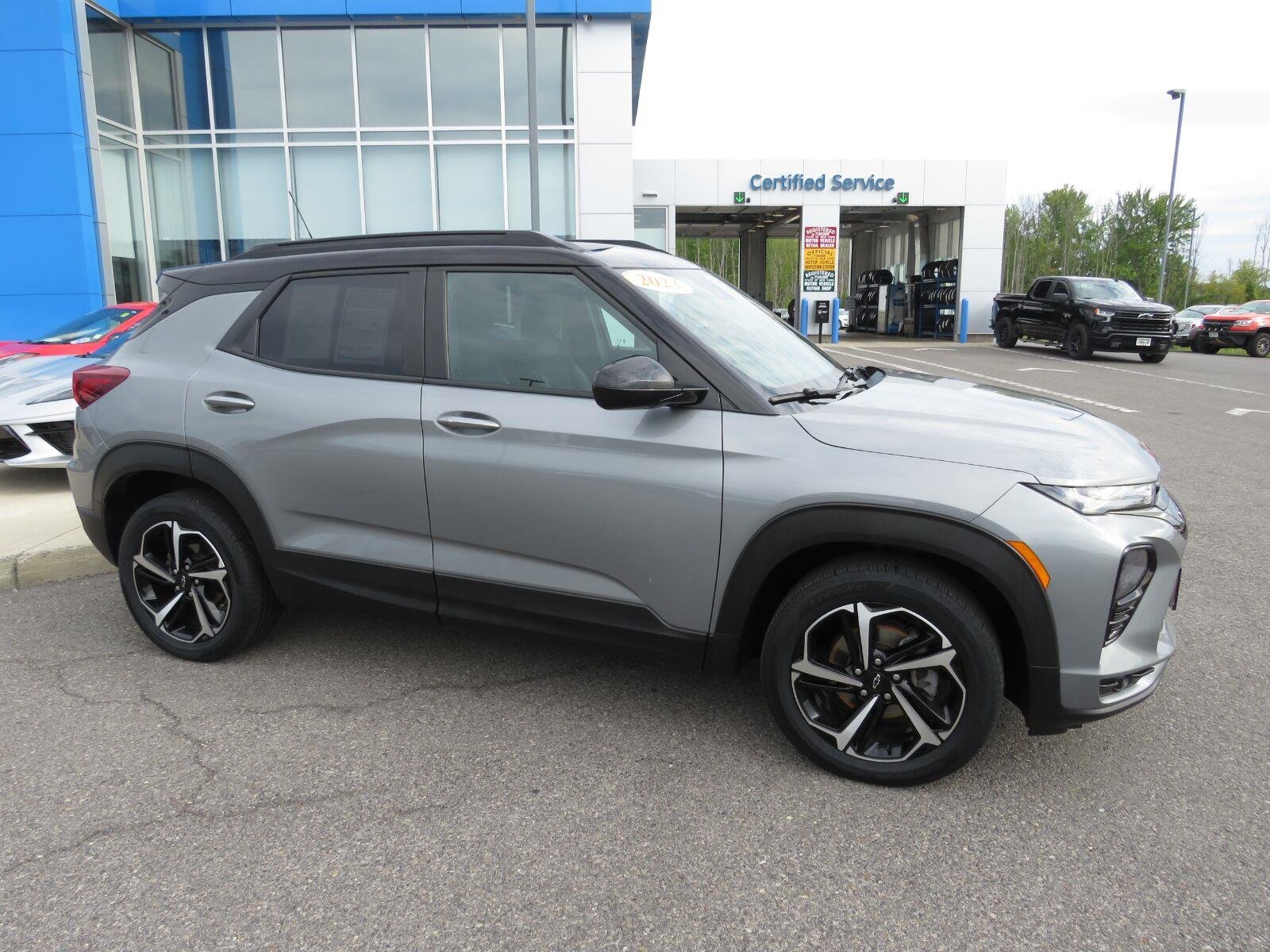 Used 2023 Sterling Gray Metallic Chevrolet RS image 5