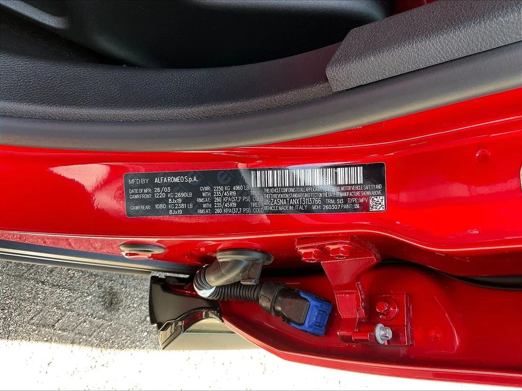 New 2026 Rosso Brera Alfa Romeo Base image 8