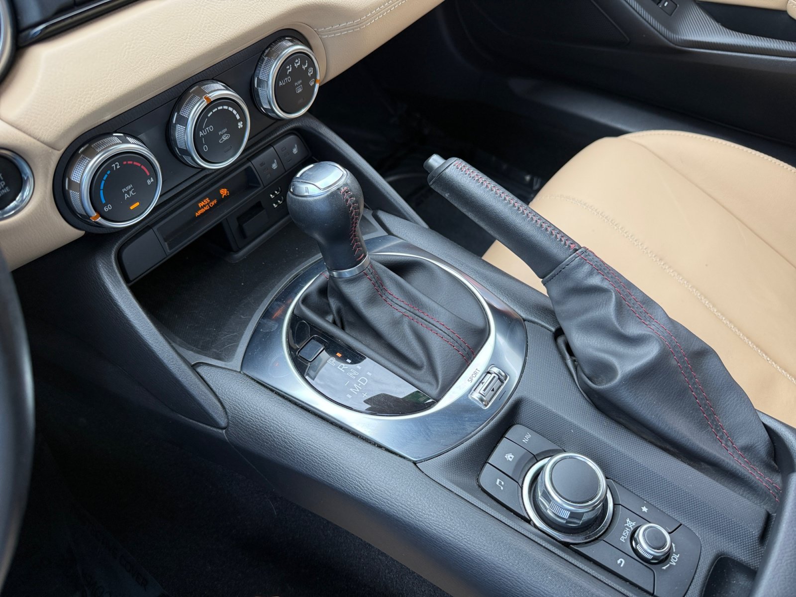 Used 2016 Red Metallic Mazda Grand Touring image 13