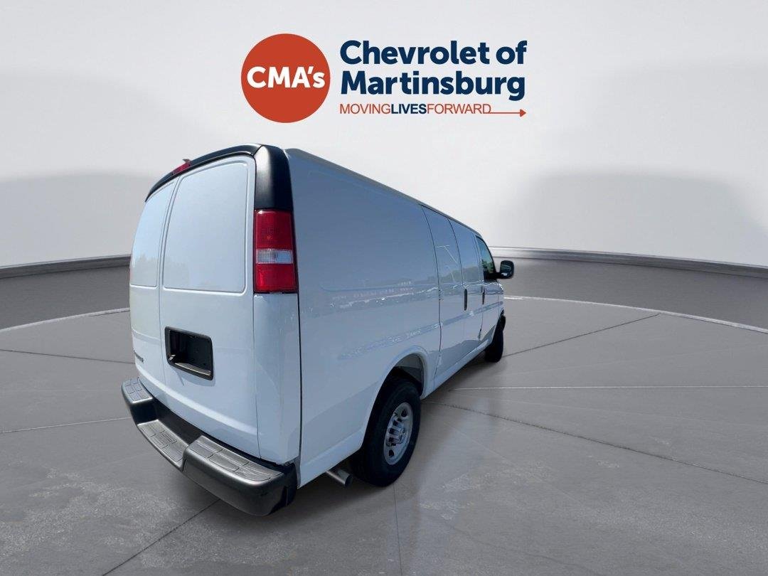 2026 Chevrolet Express Cargo Work Van - Photo 8