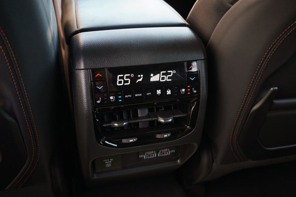 Used 2024 Red Jeep Summit Reserve image 33