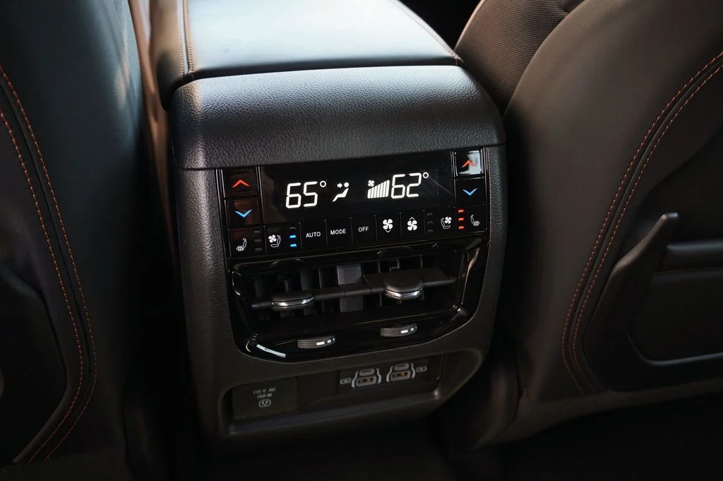 Used 2024 Red Jeep Summit Reserve image 34