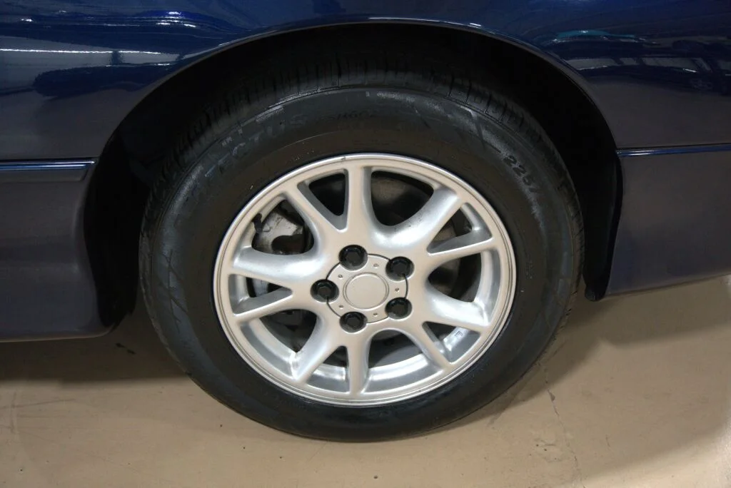 Used 2001  Chevrolet Base image 29