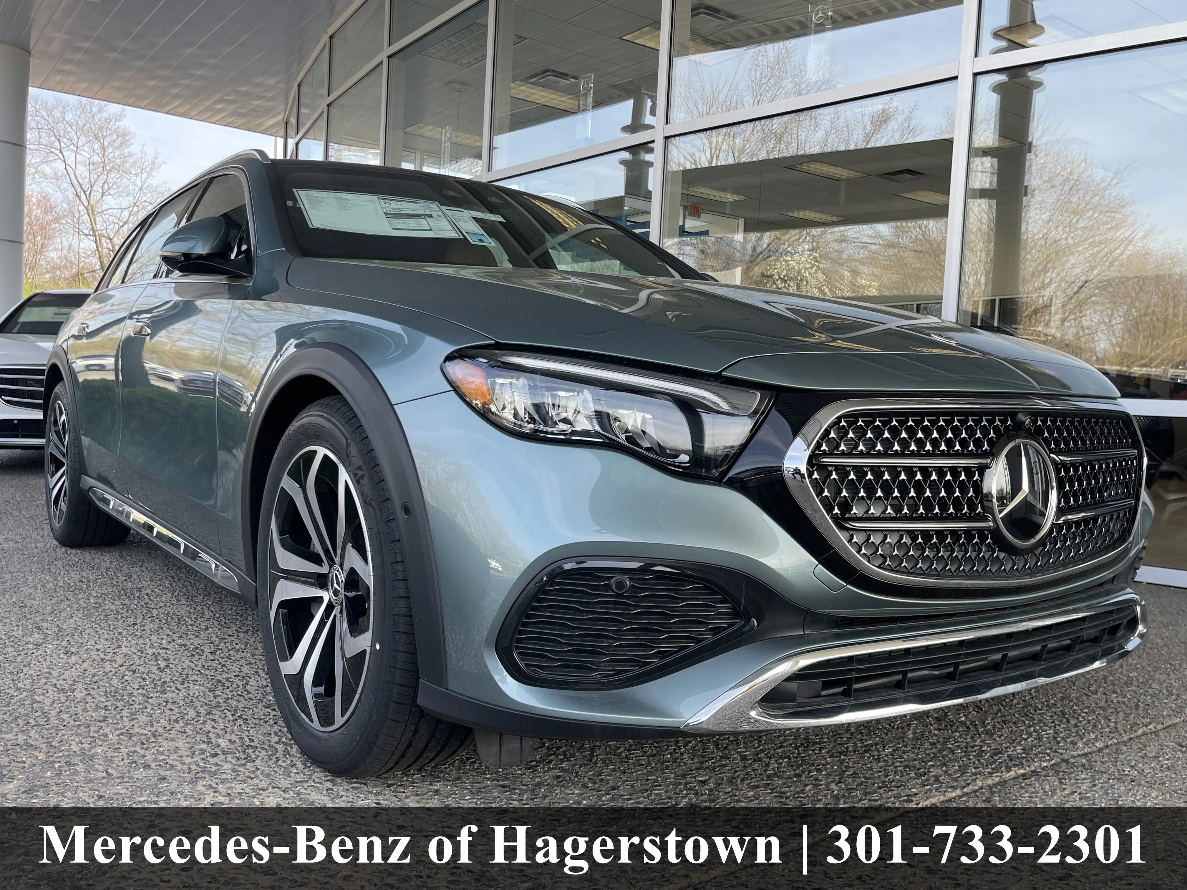 2026 Mercedes-Benz E-Class E450 4MATIC All-Terrain's photo