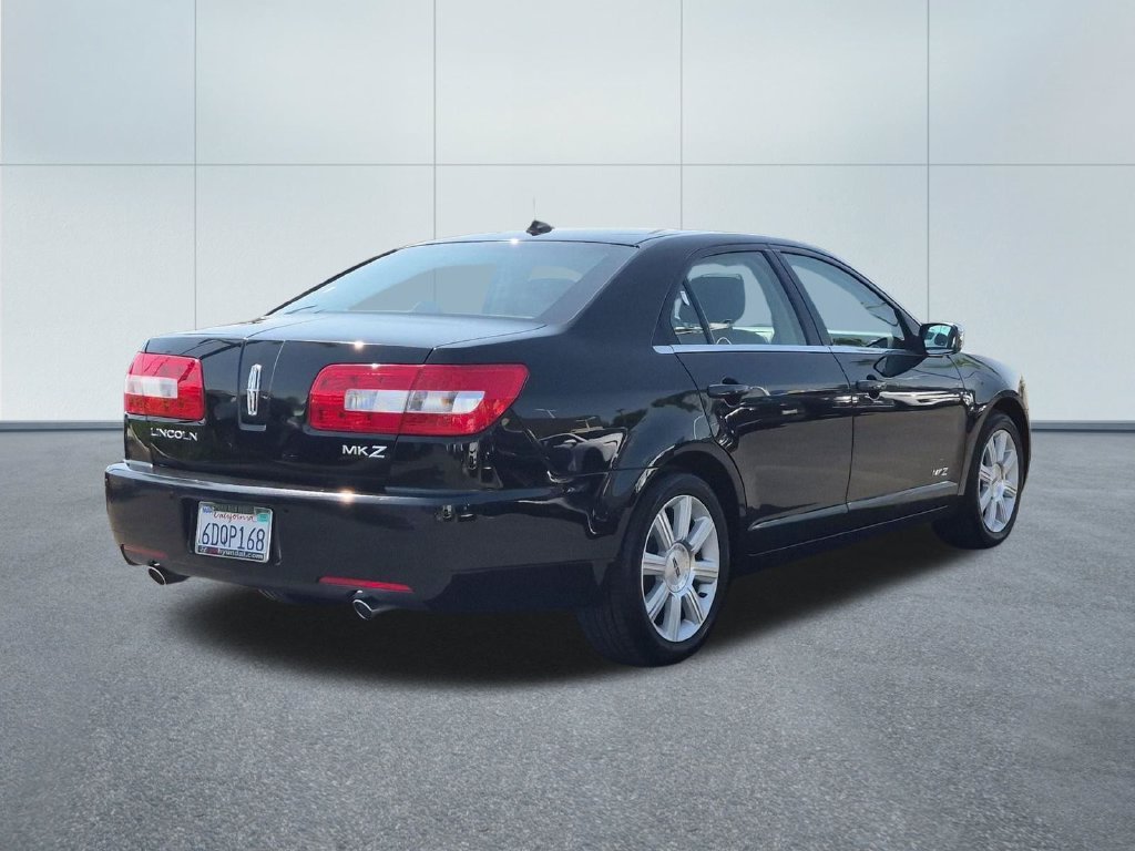 Used 2008 Black Lincoln Base image 6