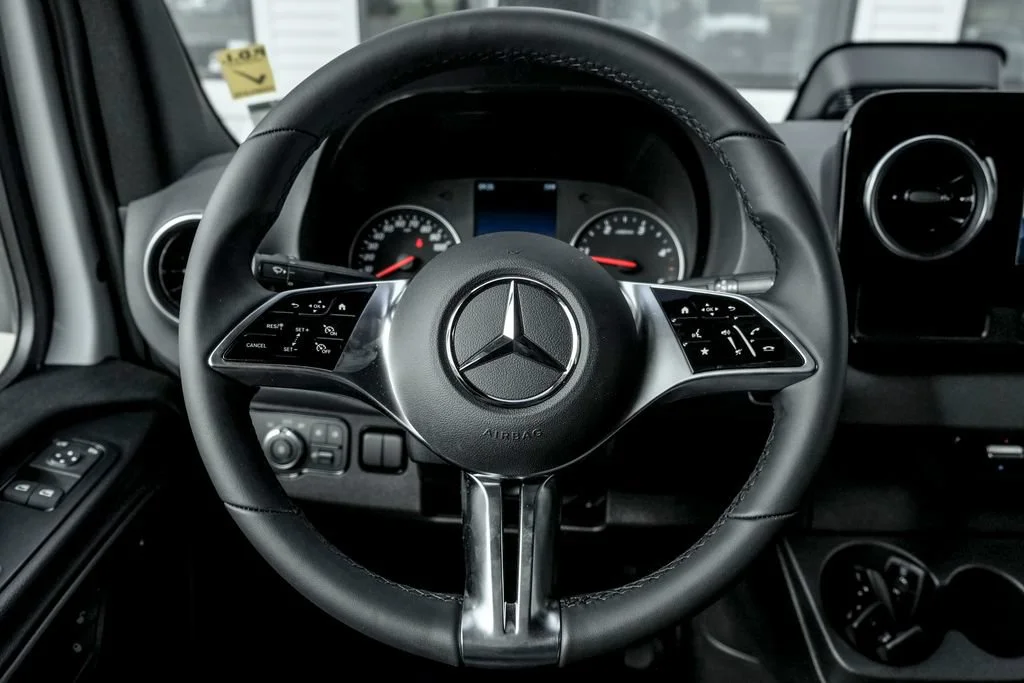 New 2026 Arctic White Mercedes-Benz Cab Chassis 170 WB image 47