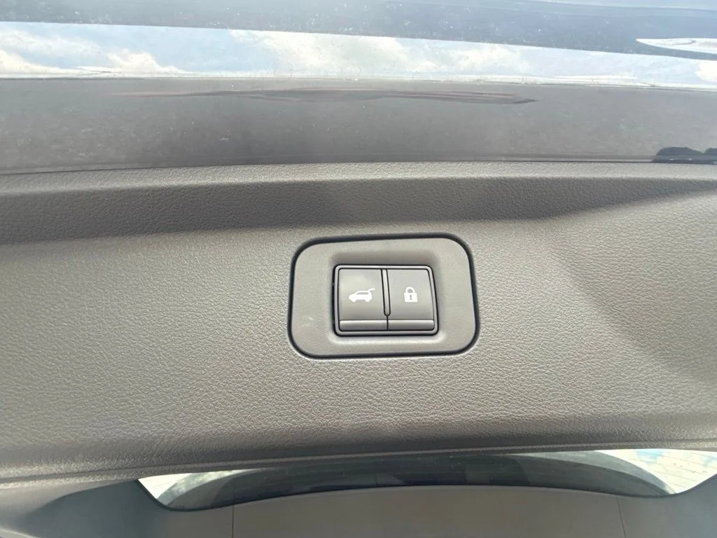 2025 INFINITI QX80 Sensory 4WD - Photo 9
