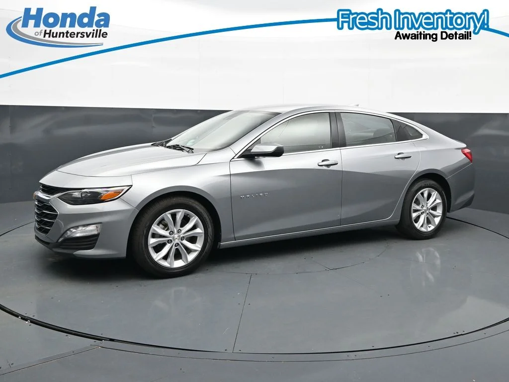 Used 2025 Sterling Gray Metallic Chevrolet LT image 6
