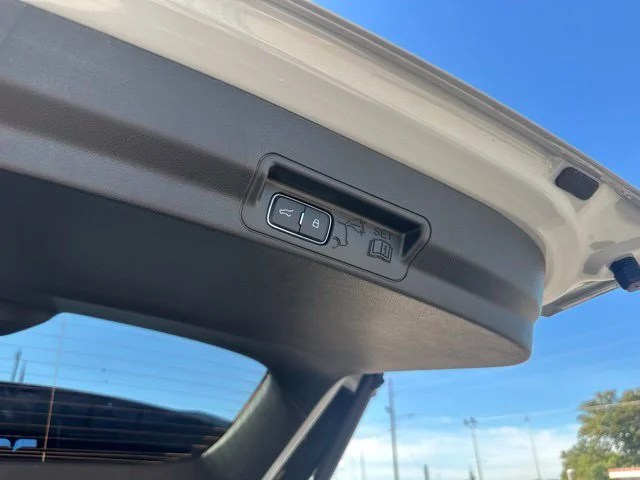 New 2027 Avalanche Gray Ford Platinum™ image 25